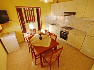 Apartments Villa Senija - Standard Two Bedroom Apartment with Terrace and Sea View Sunset - Blato - 9
