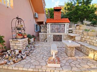 Apartments Villa Senija - Standard Two Bedroom Apartment with Terrace and Sea View Sunset - Blato - 1