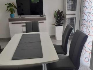Apartments Seagull - Two Bedroom Apartment with Balcony Grozdana - Postira - 9