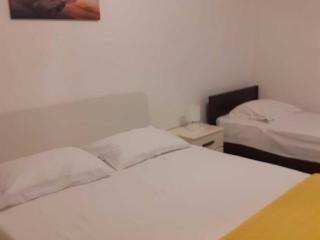 Apartments Seagull - Two Bedroom Apartment with Balcony Grozdana - Postira - 3