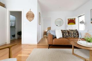 Stylish Escape with Sea Breezes & Comfort - Bridport - 5