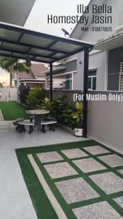 illa Bella Homestay Jasin - Jasin - 0
