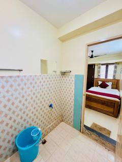 SSS Golden Resorts - Kuttālam - 8