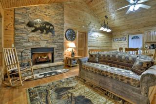 The Waters Edge Game room creek access firepit and tons of outdoor space - Copperhill - 5