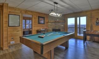 Bear Necessities Forget about your worries and cozy up around the firepit with friends - Morganton - 6