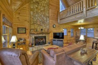 Sweet Seclusion Firepit king suite serene outdoor spaces - Mineral Bluff - 4