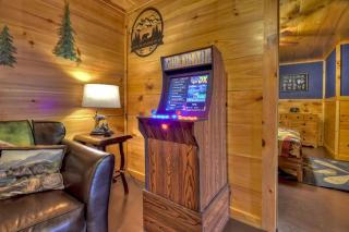 Mama Bears Hideaway Mountain views hot tub pet-friendly - Morganton - 3