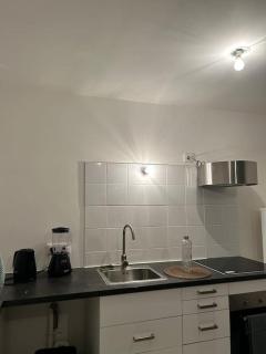 Studio équipé, gare à 3km entre Versailles et SQY - 7