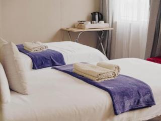 Kate's Nest Guesthouse & Backpackers - 3