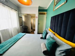 Kate's Nest Guesthouse & Backpackers - Windhoek - 8