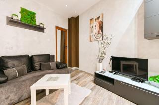 Velar 1BDR Apartment - Sofia - 0