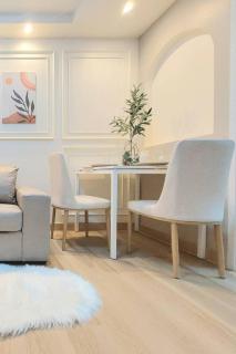 Joyful room - Ban Song Hong - 3