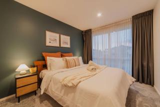 Chic Retreat - Modern Comforts & Game Room Fun - Christchurch - 5