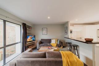 Quaint Worcester Quarters - 3BR Delight - Christchurch - 3