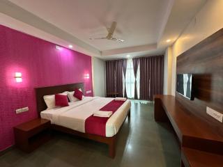 CRYSTAL Inn - Kalpetta - 0