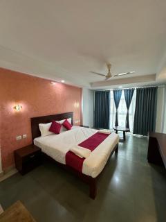 CRYSTAL Inn - Kalpetta - 3