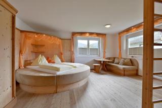 Bed & Breakfast Landhaus Strasser - 0