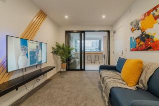 Madhouse Comfort - 2-BR Haven on Tuam Street - Christchurch - 3