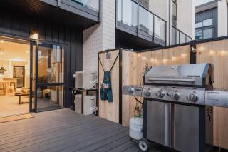 Your Stylish Retreat in the Heart of the City - 5