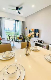 New luxury Saigon River Condo - 7