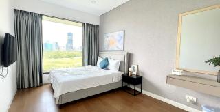 New luxury Saigon River Condo - 4