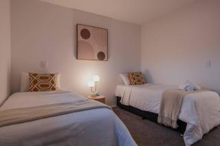 Addington Stadium Stay - Sleeps 6 - Christchurch - 3