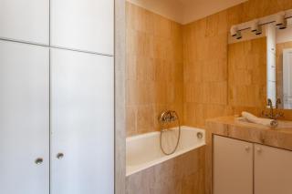 The Maubourg Eiffel Tower - 5