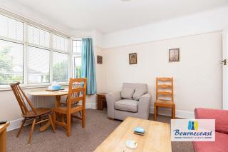 BOURNECOAST: PET FRIENDLY FLAT WITH GARDEN - FM667 - Bournemouth - 2