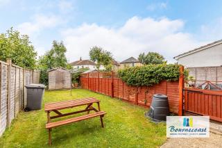 BOURNECOAST: PET FRIENDLY FLAT WITH GARDEN - FM667 - Bournemouth - 0