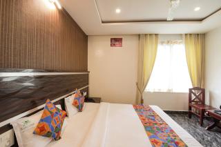 FabHotel Prime Suloka Towers - 500m from View point, Kaveri River - Kushālnagar - 3
