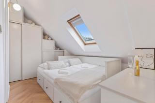 Charming design old town apartment - Staré Mesto - 5