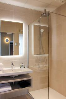Brit Hotel Limoges Centre Gare - Hôtel & Spa - Limoges - 1