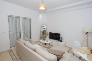NEW BAZAR SELVIA Apartment - Tirana - 8