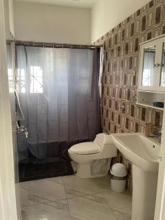 D & M home away from home - Lennansville - 5