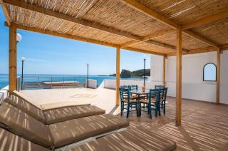 Dream Apartment with massive ocean view terrace - 3