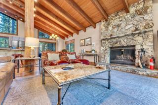 Northstar Retreat by Golf Course & Free Shuttle - Truckee - 2