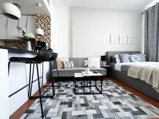 Studio Apt w Modern Amenities in Prime Location - Dubai - 2