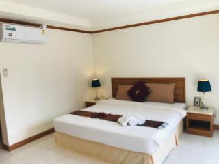 Global Hotel Beach View - Patong - 9