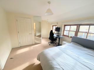 Cozy Double Room Next to Putney Bridge and High Street - London - 7