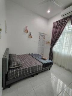 Lollihana Homestay Kijal - 4
