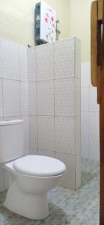 Dewi Garden Guesthouse - Kuta - 2