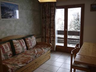 Méribel Mottaret: Apt 6 pers, balcon, casier skis, ascenseur, animaux admis - FR-1-355-33 - Méribel - 0