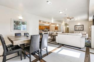 Spacious and Fully Furnished Condo Near St. Charles - New Orleans - 7