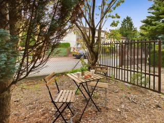 Studios with Parking and Garden near Warsaw Chopin Airport by Noclegi Renters - Varsavia - 4