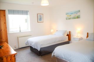 Dunmore Villas Holiday Home No 1 by Trident Holiday Homes - Dunmore East - 2