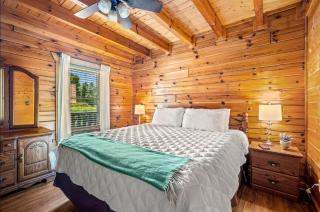 Misty Mountain Game Room and Hot Tub - Pigeon Forge - 5