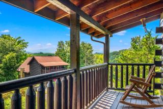 Misty Mountain Game Room and Hot Tub - Pigeon Forge - 8