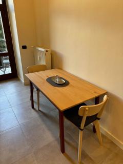 Cool Vitkova apartment with balcony - Praga - 2