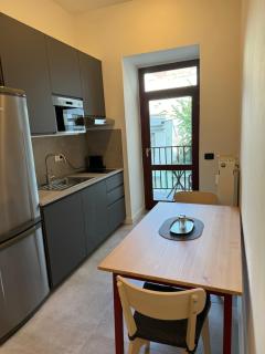 Cool Vitkova apartment with balcony - Praga - 1
