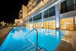 Therma Palace - All inclusive & Private Beach & Free Parking - Kranewo - 0